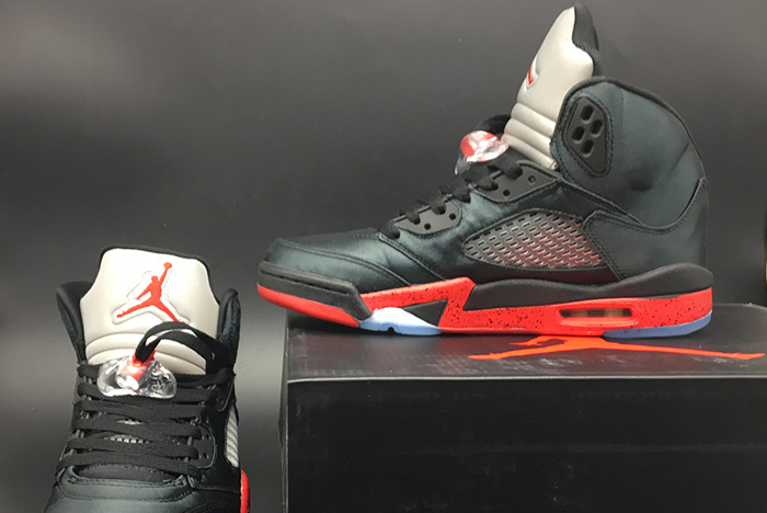 AIR JORDAN 5 RETRO “SATIN BRED”  - AIR JORDAN - 136027-006