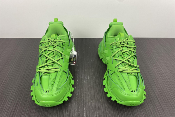Balenciaga 3.0  Track Sneaker Green 542023 W2LB1 3051