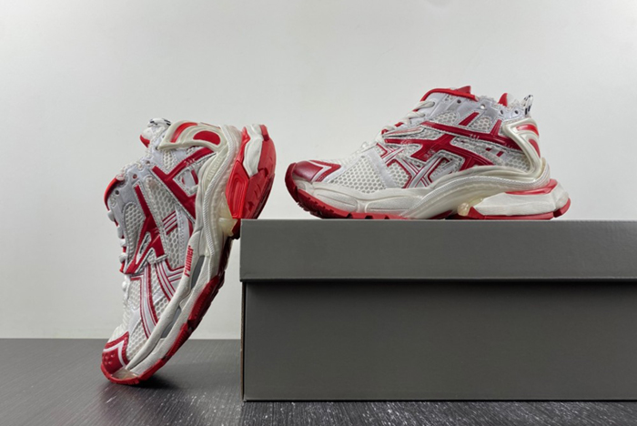 Balenciaga Runner Sneaker 