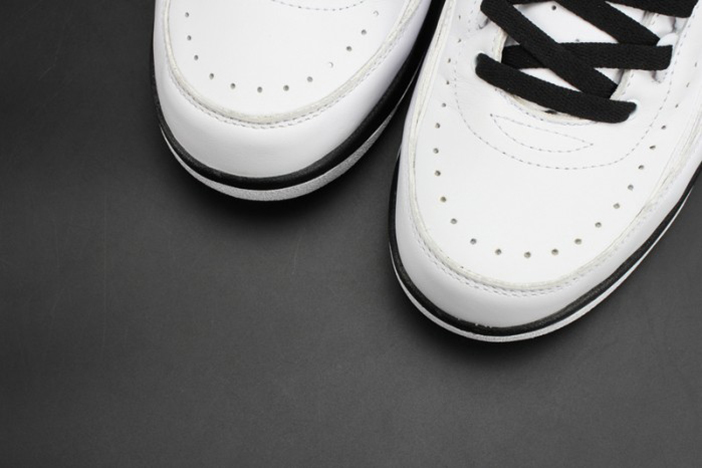 AIR JORDAN 2 RETRO UNC"Alumni" mens 917360-105