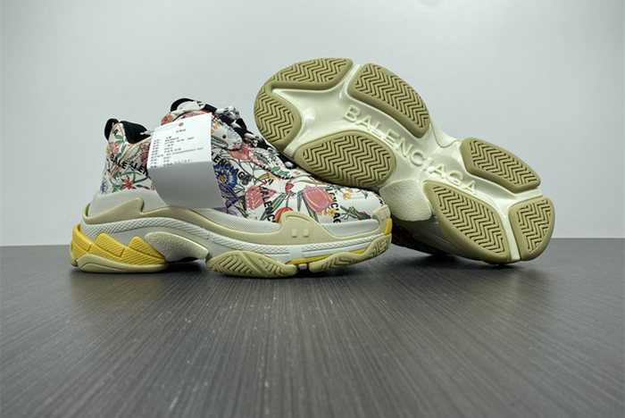 x  BALENCIAGA 1.0   677195 UL110 8461