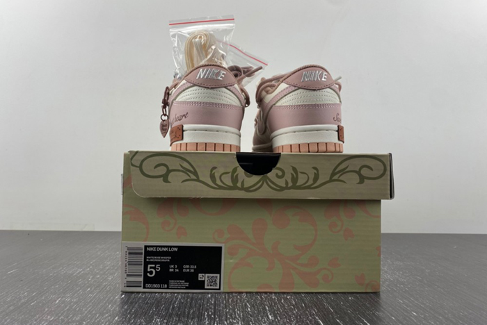 Nike SB Dunk Low  DD1503-118