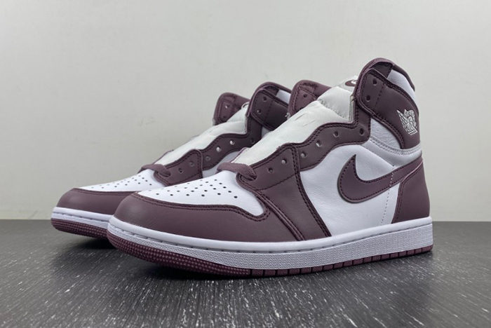 Air Jordan 1 High OG ‘Mauve’ DZ5485-105