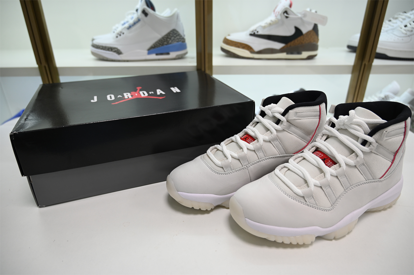 Air Jordan 11 “Platinum Tint” 378037-016
