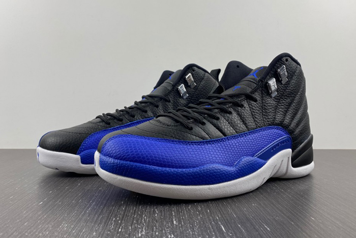 NIKE AIR JORDAN 12 Retro Hyper Royal AO6068-004