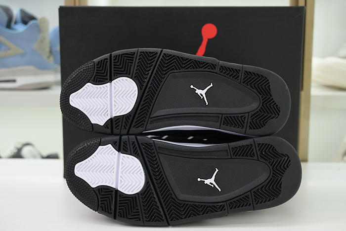 AIR JORDAN 4 RETRO 