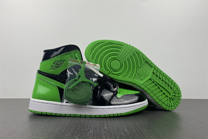 Air Jordan 1 Retr o OG AJ1 Green  555088-030