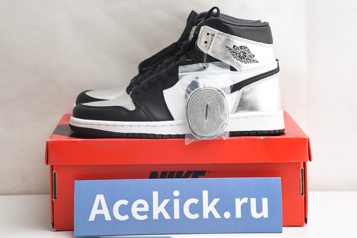 Air Jordan 1 High OG WMNS “Silver Toe” CD0461-001