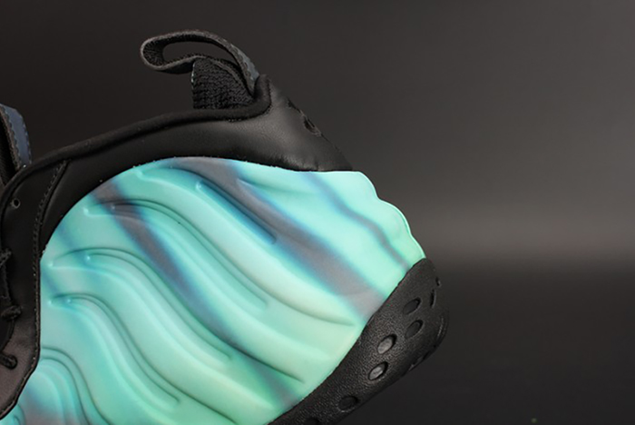 Nike Air Foamposite One "Northern Lights" Black/Green mens 840559-001