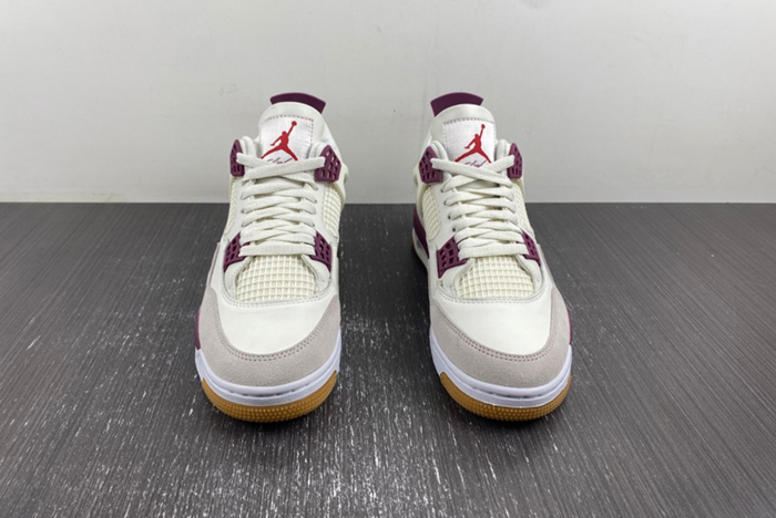 Nike SB x Jordan 4 