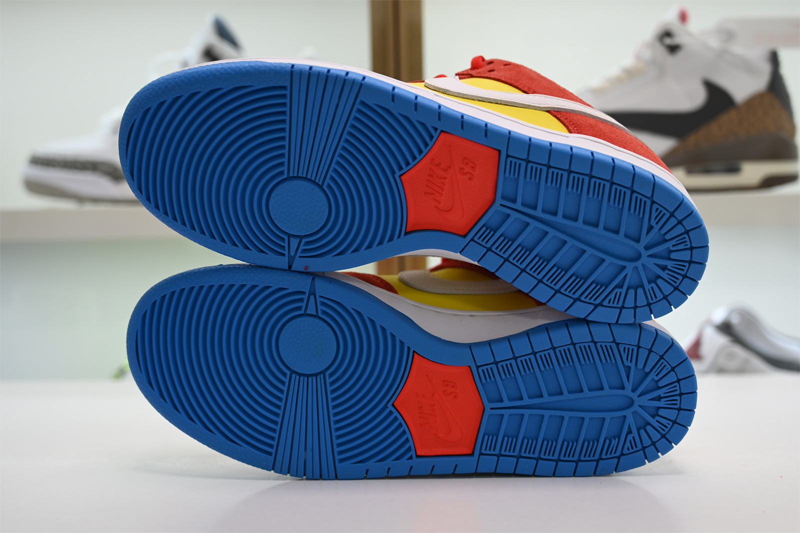 Nike SB Dunk Low “Bart Simpson” BQ6817-602