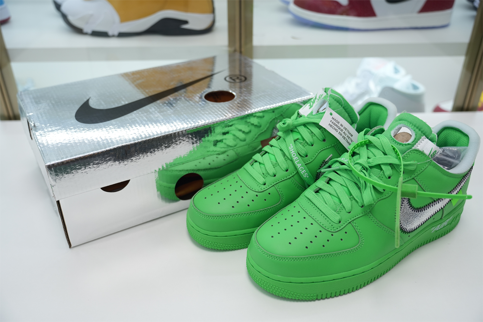 Off-White  x Nike Air force 1 Low Green DX1419-300