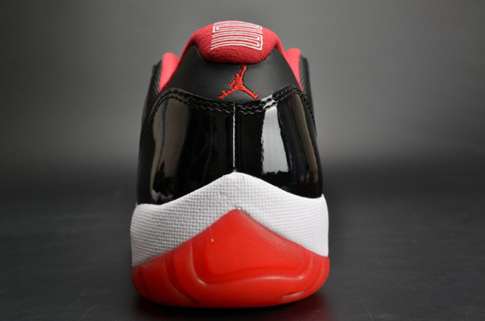 AIR JORDAN 11 RETRO LOW