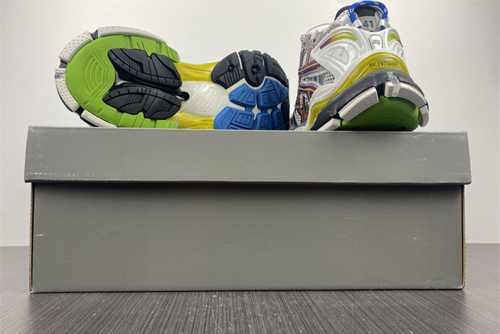 BALENCIAGA -Runner 7.0  677403 W3RB6 8123