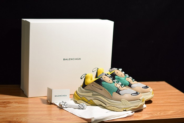 BALENCIAGA TRIPLE S W06E1-1000 BEIGE/GREEN-YELLOW