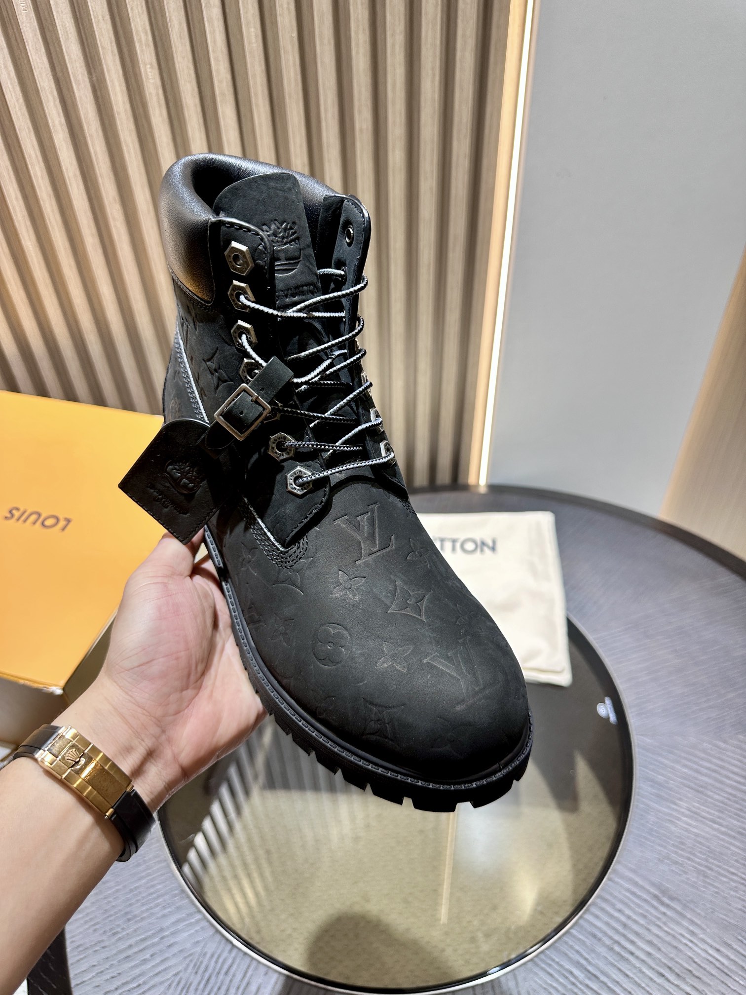 L*V x Timberland