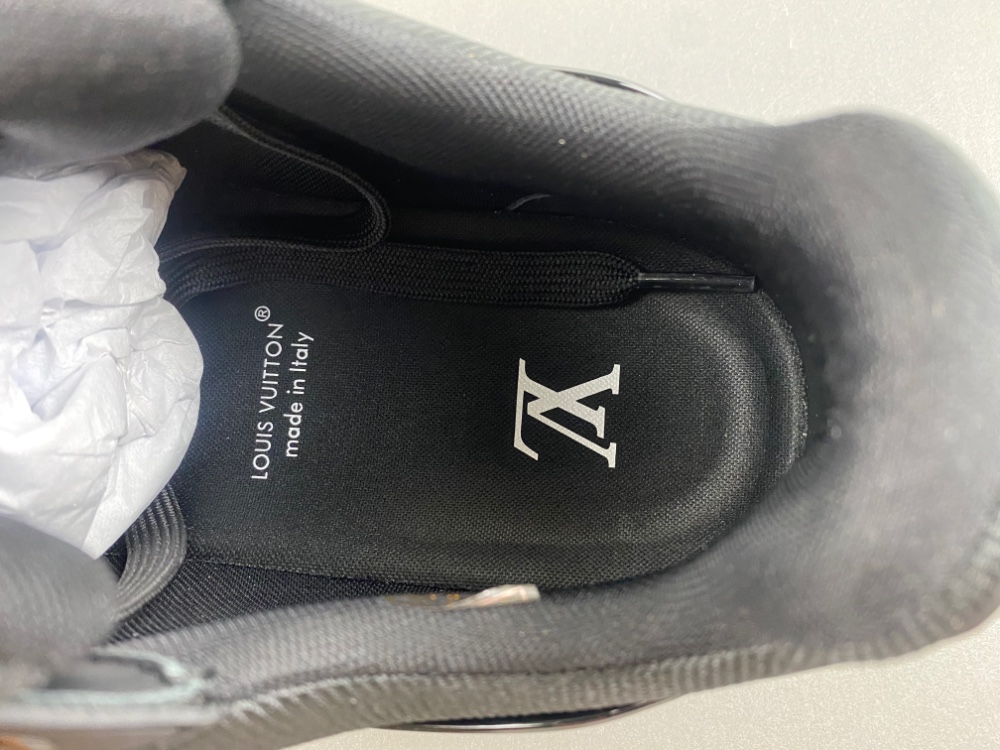 Sneaker L*V Trainer