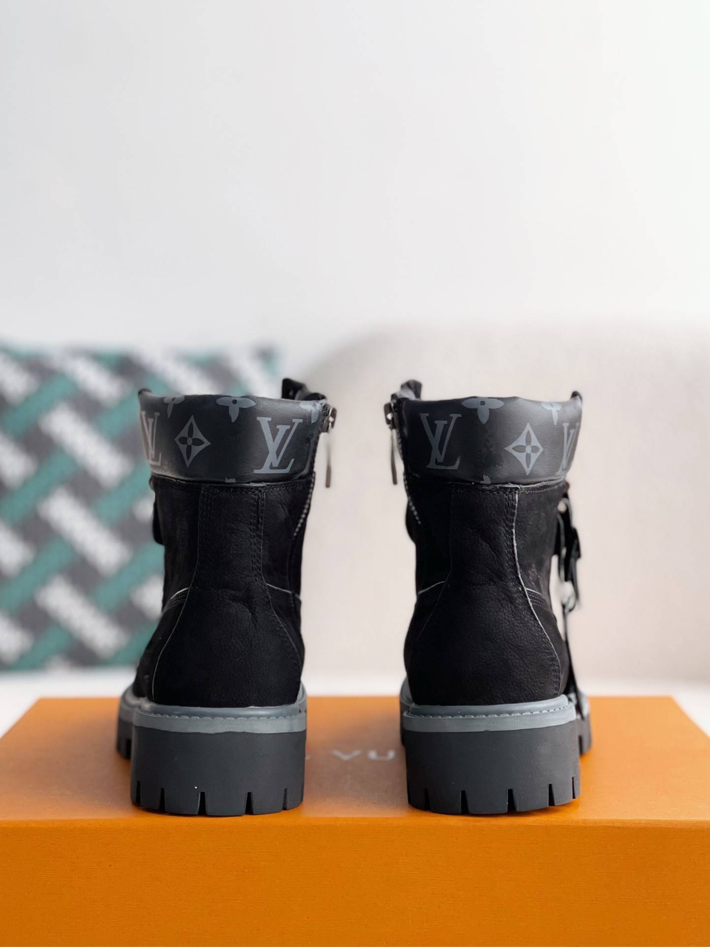 L*V x Timberland