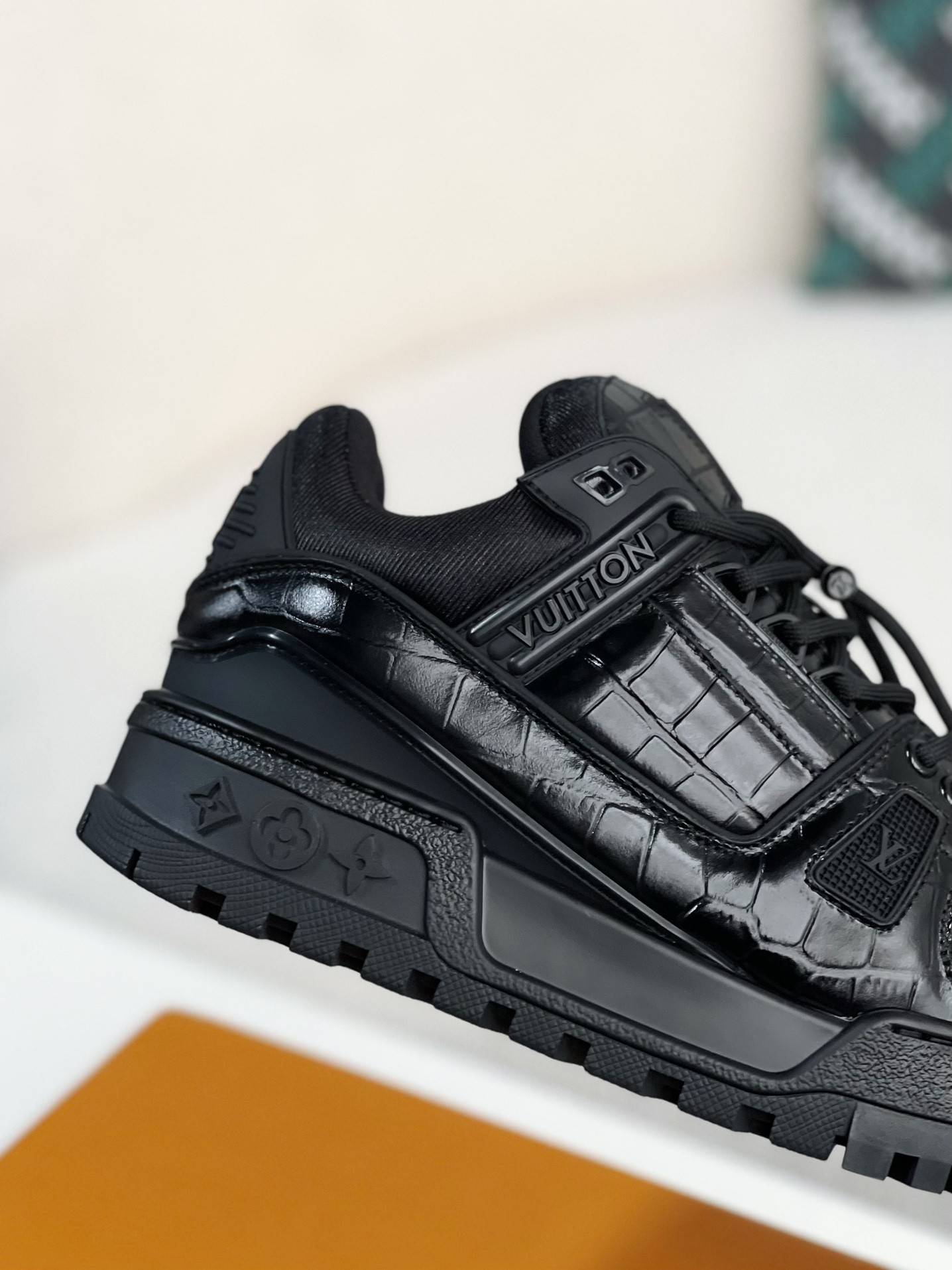 L*V TRAINER MAXI  SNEAKERS