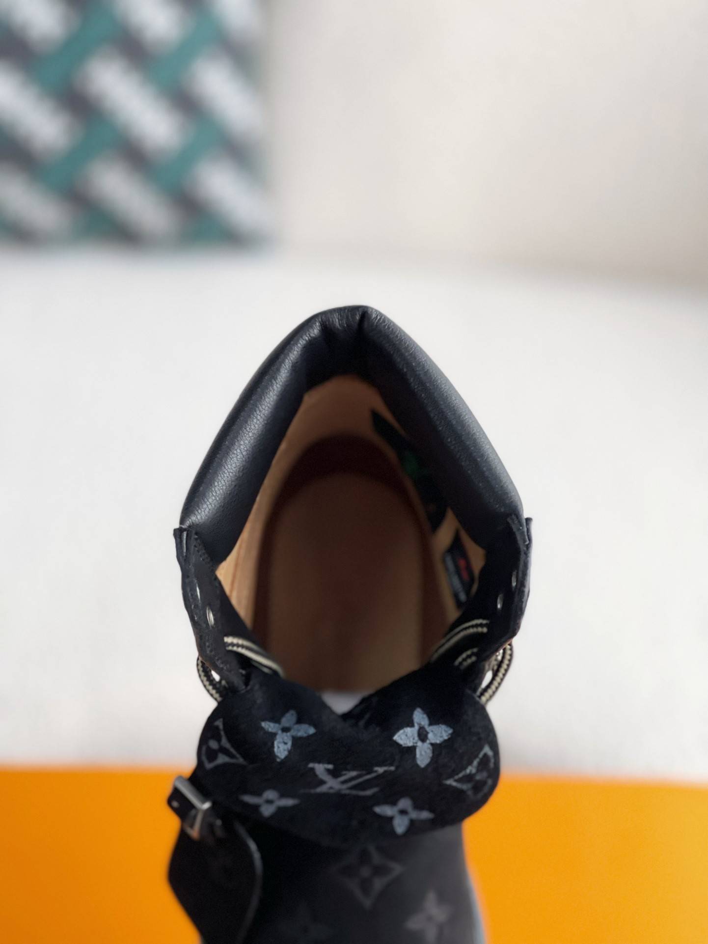 L*V & timberland Black boots/Martin boots/boots