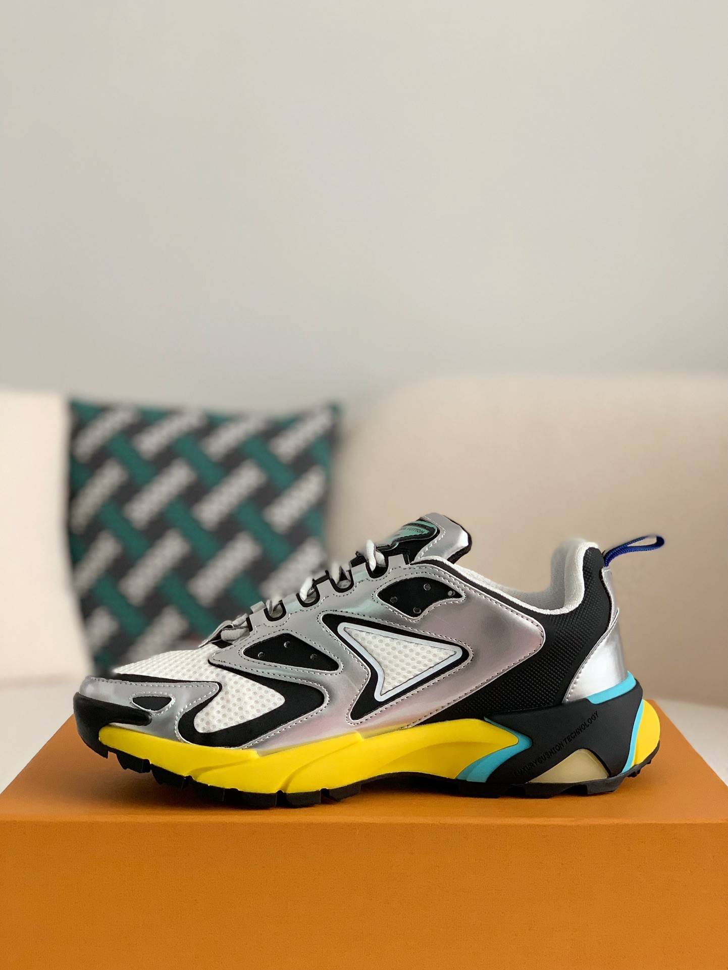 L*V Runner Tatic Sneakers