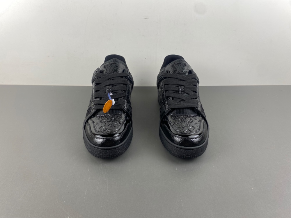 Sneaker L*V Trainer