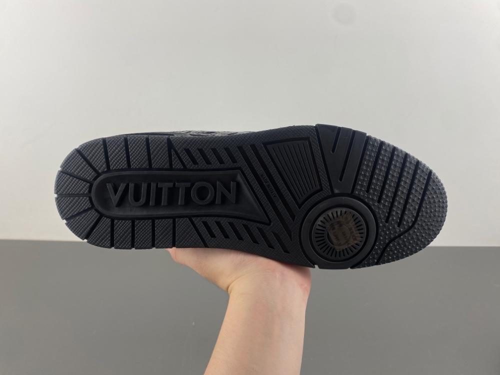 Sneaker L*V Trainer