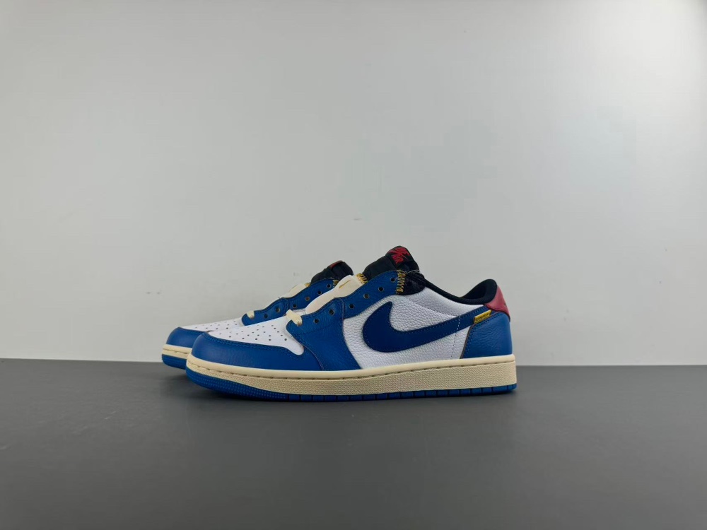 Air Jordan 1 Low UN  HQ6998-146