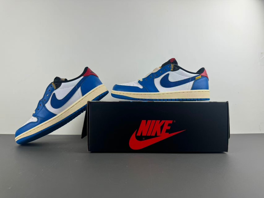 Air Jordan 1 Low UN  HQ6998-146
