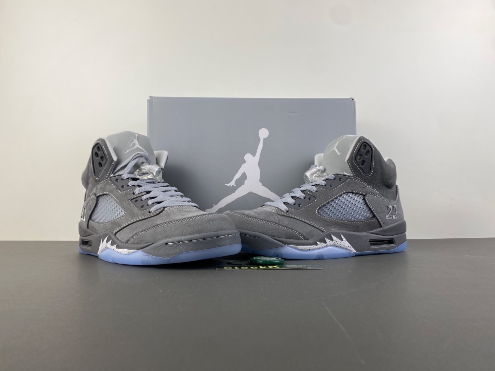 Jordan 5 Retro Wolf Grey (2026)  DD0587-002