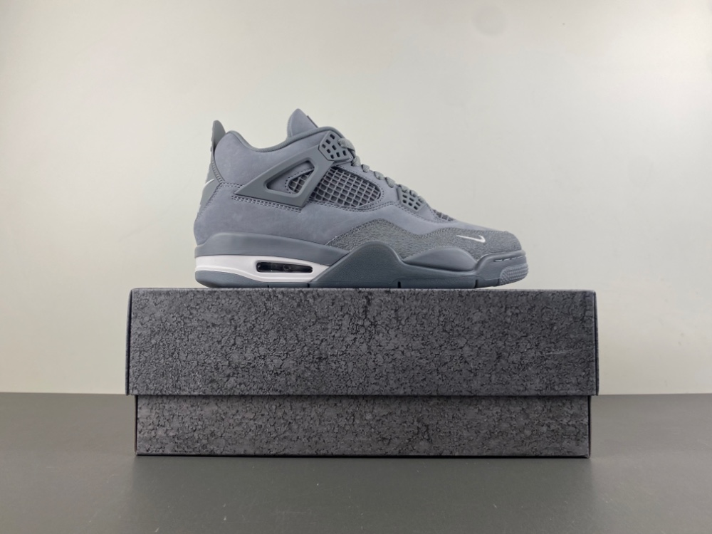 Nigel Sylvester x Air Jordan 4  HF4340-003